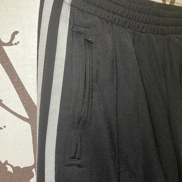 ADIDAS XS White & Black Stripes Track Pants ‼️PRICE DROP‼️$25 - Picture 3 of 12